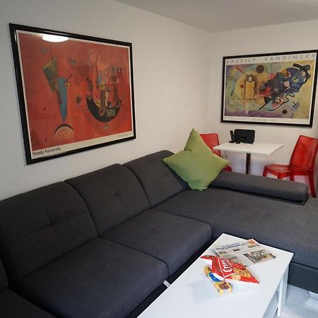 Neue Und Zentral Gelegene Wohnung In Stuttgart Eksteriør bilde