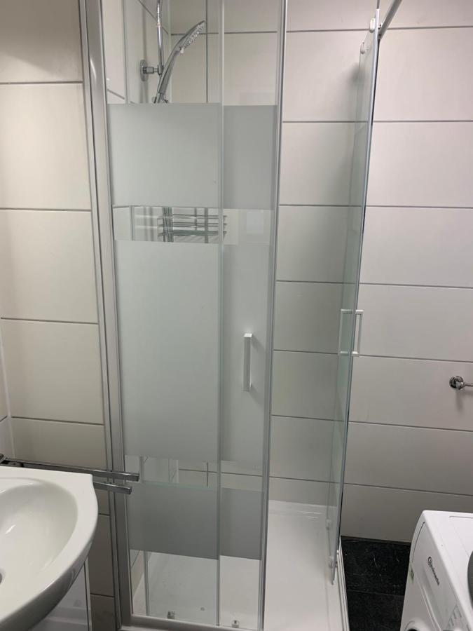 Neue Und Zentral Gelegene Wohnung In Stuttgart Eksteriør bilde
